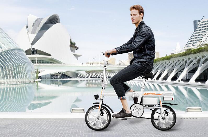 Airwheel R6 electric assist bike